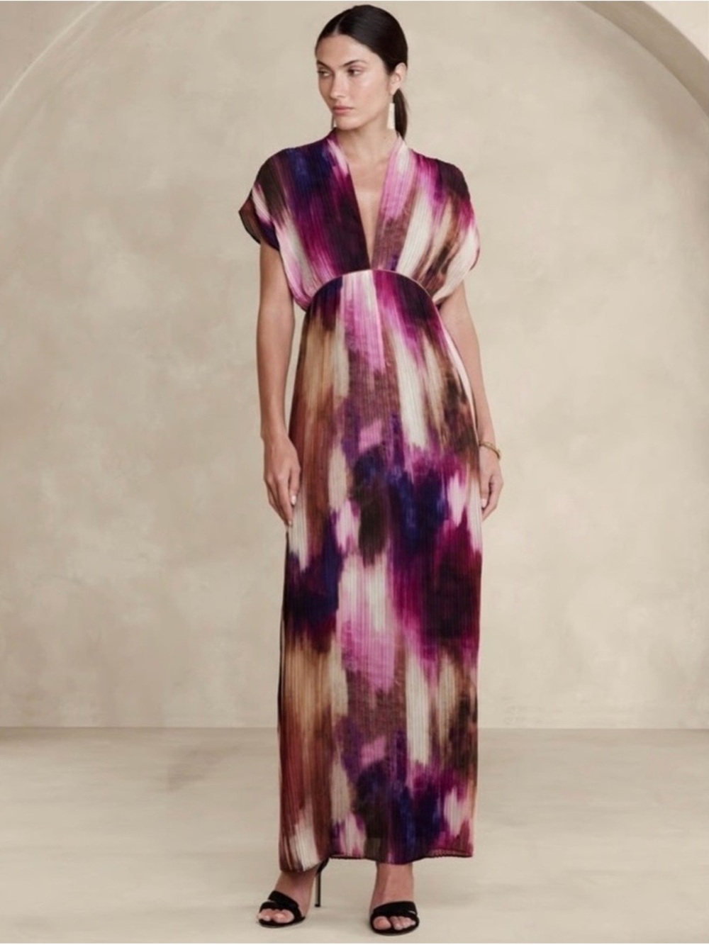 Gently used - Banana Republic Ana Pleated Maxi Dress Elegant V-Neck Sz L